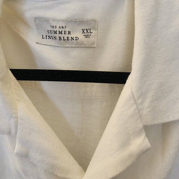 New Abercrombie and Fitch shirt - Picture 2 of 5